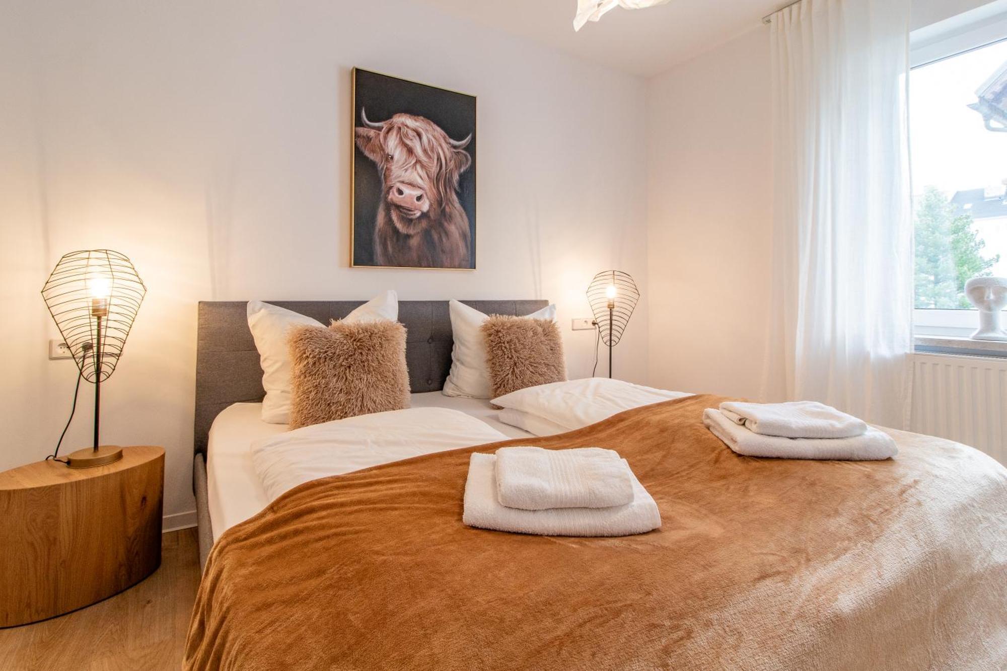 Stilvolles City-Apartment I Netflix I Wlan L Stellplatz I Zentral Schwarzenberg  Buitenkant foto